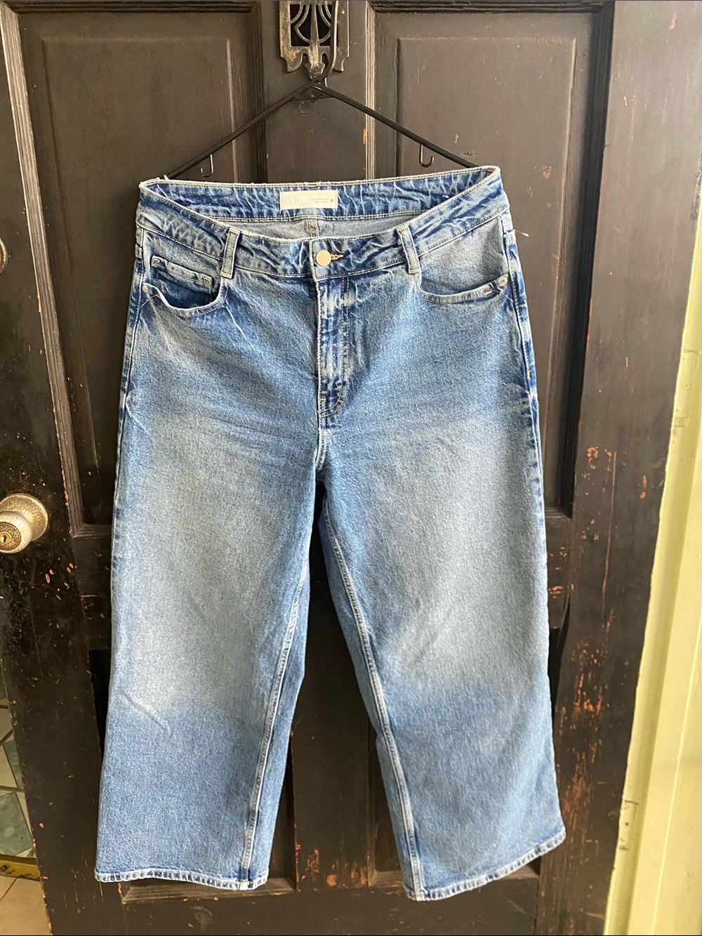 Zara Light Blue Straight-Leg Women’s Jeans